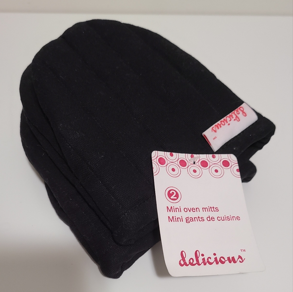 delicious Mini Oven Mitts